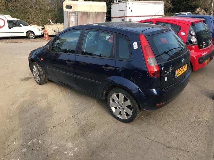 Ford Fiesta 5 1.3 Sloopvoertuig (2004, Blauw)