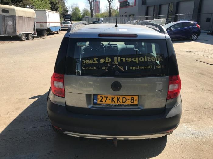Skoda Yeti 1.2 TSI 16V Sloopvoertuig (2010, Grijs)