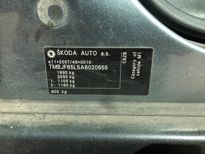 Skoda Yeti 1.2 TSI 16V Sloopvoertuig (2010, Grijs)