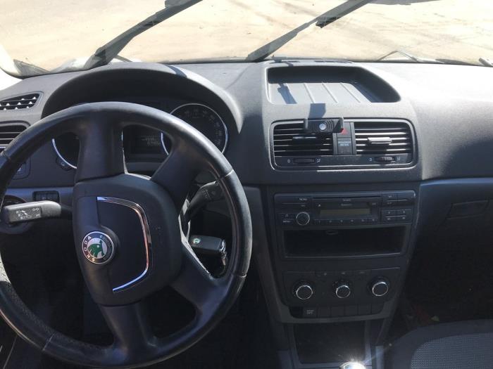 Skoda Yeti 1.2 TSI 16V Sloopvoertuig (2010, Grijs)