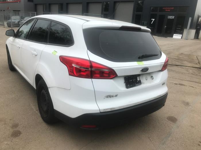 Ford Focus 3 Wagon 1.0 Ti-VCT EcoBoost 12V 100 Sloopvoertuig (2016, Wit)