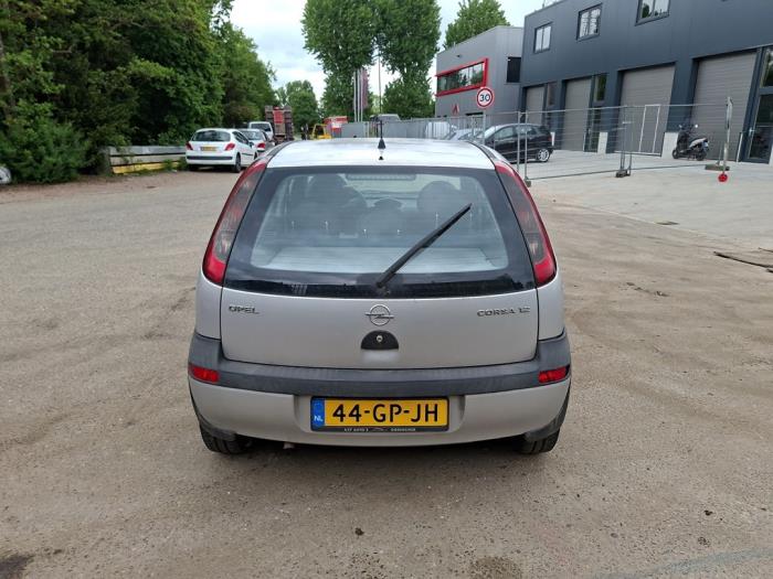 Opel Corsa C 1.2 16V Sloopvoertuig (2001, Grijs)