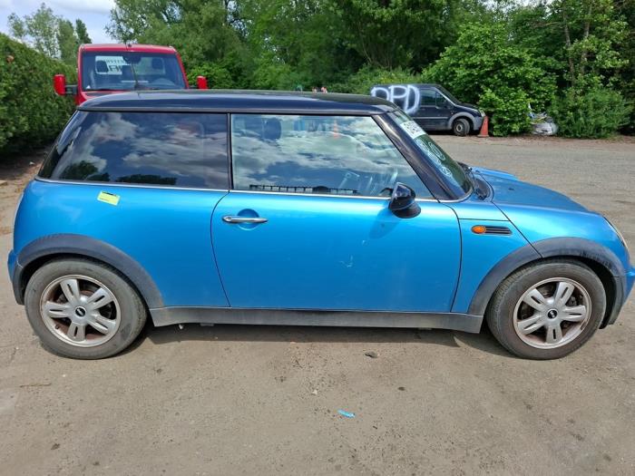 Mini Mini One/Cooper 1.6 16V Cooper Sloopvoertuig (2004, Licht, Blauw)