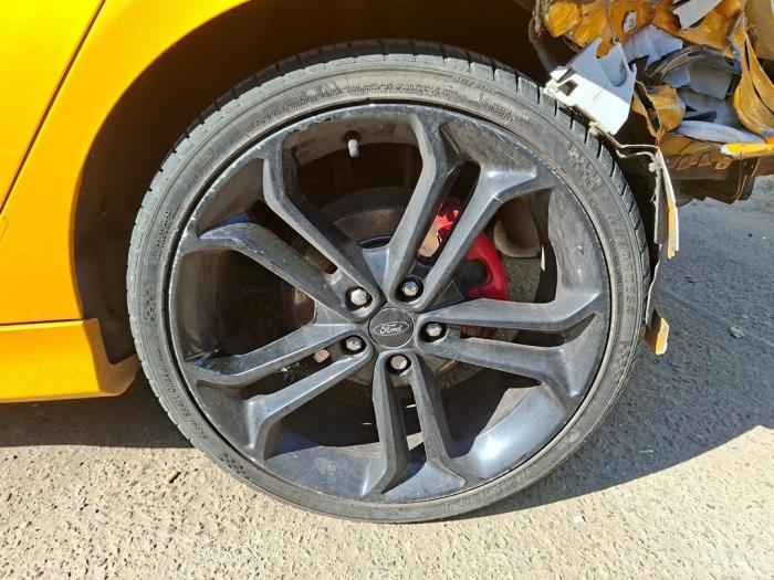 Ford Focus 3 ST 2.0 ST EcoBoost 16V Sloopvoertuig (2017, Geel)