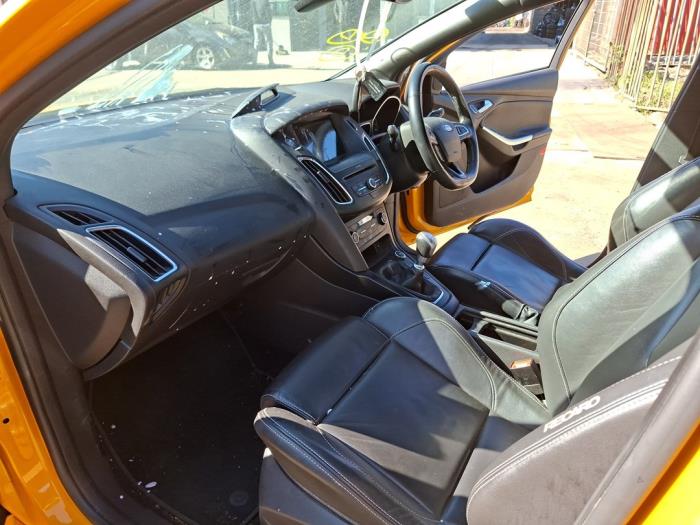 Ford Focus 3 ST 2.0 ST EcoBoost 16V Sloopvoertuig (2017, Geel)