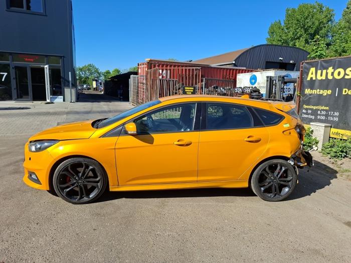 Ford Focus 3 ST 2.0 ST EcoBoost 16V Sloopvoertuig (2017, Geel)