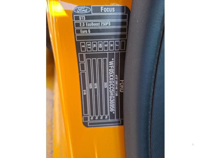 Ford Focus 3 ST 2.0 ST EcoBoost 16V Sloopvoertuig (2017, Geel)