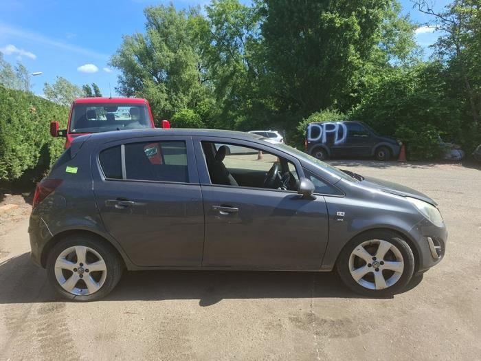 Opel Corsa D 1.2 16V ecoFLEX Bi-Fuel Sloopvoertuig (2013, Zwart)