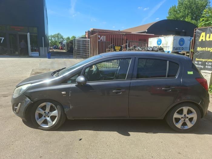 Opel Corsa D 1.2 16V ecoFLEX Bi-Fuel Sloopvoertuig (2013, Zwart)
