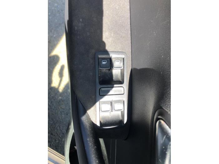 Volkswagen Polo V 1.0 TSI 12V BlueMotion Sloopvoertuig (2015, Grijs)