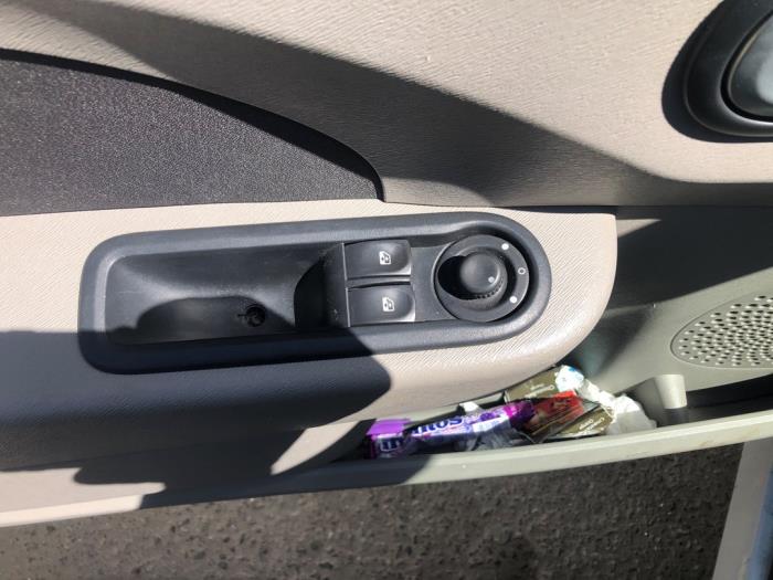 Renault Twingo II 1.2 16V Sloopvoertuig (2009, Wit)