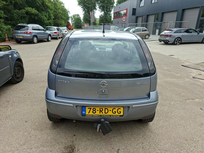 Opel Corsa C 1.4 16V Twin Port Sloopvoertuig (2005, Grijs)