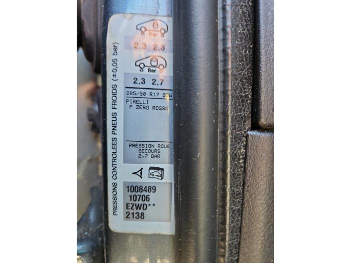 Peugeot 307 CC 2.0 16V Sloopvoertuig (2004, Grijs)