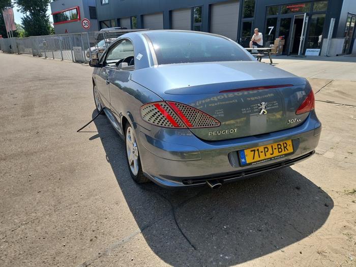 Peugeot 307 CC 2.0 16V Sloopvoertuig (2004, Grijs)