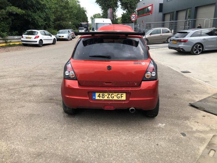 Suzuki Swift 1.3 VVT 16V Sloopvoertuig (2008, Oranje)