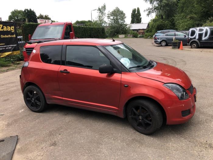 Suzuki Swift 1.3 VVT 16V Sloopvoertuig (2008, Oranje)
