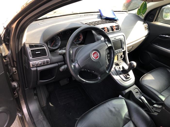 Fiat Croma 1.9 D Multijet 16V Sloopvoertuig (2010, Bruin)