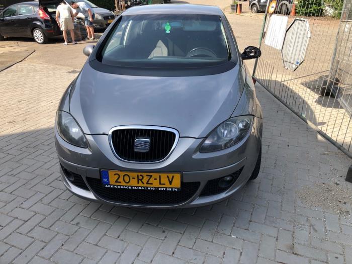 Seat Toledo 1.6 Sloopvoertuig (2005, Grijs)