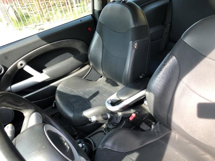 Mini Mini One/Cooper 1.6 16V Cooper Sloopvoertuig (2005, Blauw, Wit)