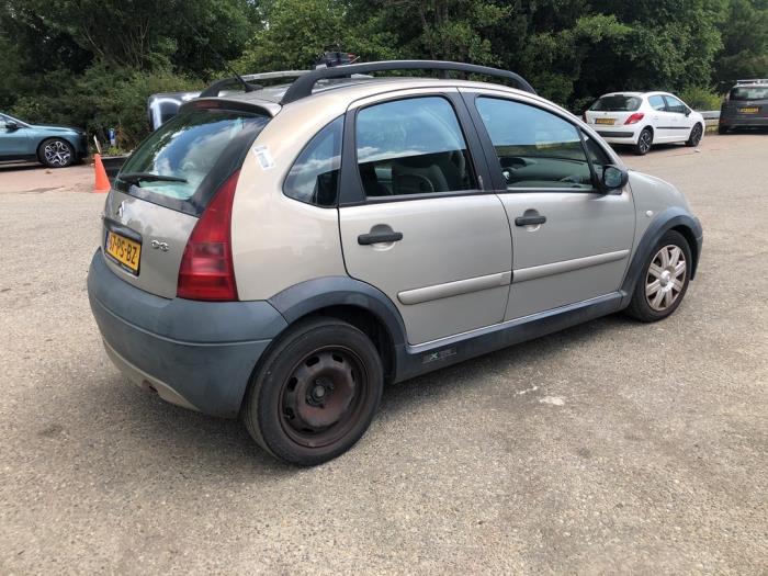 Citroen C3 1.6 16V Sloopvoertuig (2004, Beige)