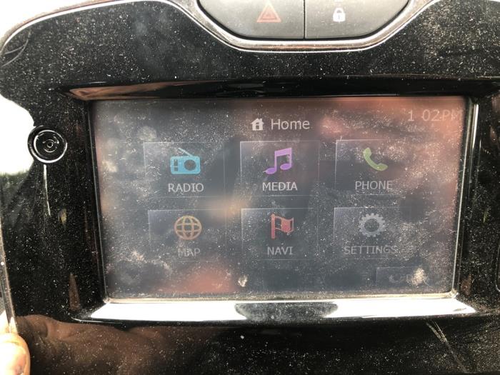 Renault Clio IV Estate/Grandtour 0.9 Energy TCE 12V Sloopvoertuig (2014, Licht, Grijs)