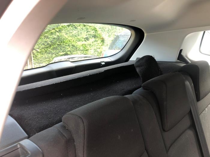 Peugeot 2008 1.2 Vti 12V PureTech 82 Sloopvoertuig (2015, Zwart)