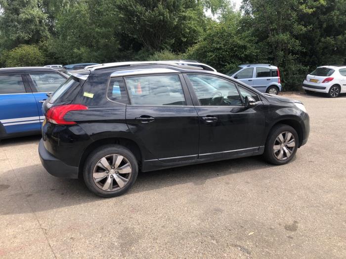 Peugeot 2008 1.2 Vti 12V PureTech 82 Sloopvoertuig (2015, Zwart)