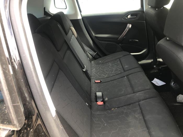 Peugeot 2008 1.2 Vti 12V PureTech 82 Sloopvoertuig (2015, Zwart)