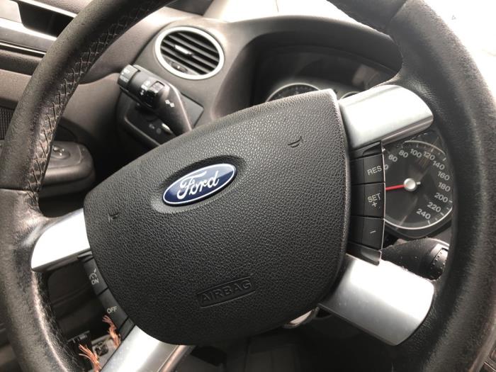 Ford Focus 2 Wagon 1.6 16V Sloopvoertuig (2007, Zwart)