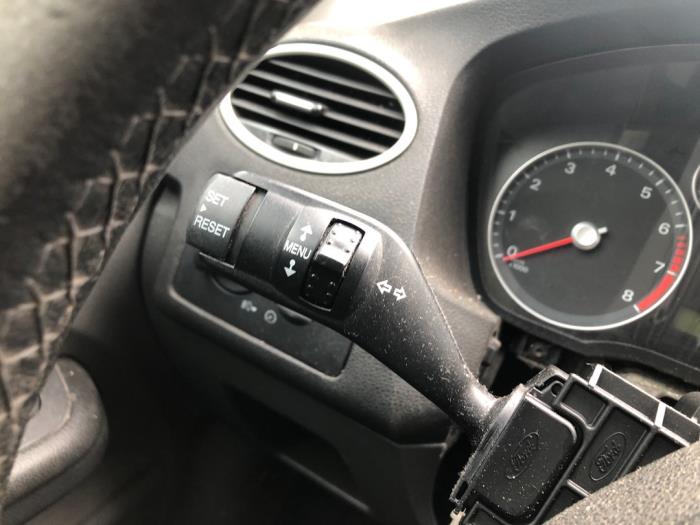 Ford Focus 2 Wagon 1.6 16V Sloopvoertuig (2007, Zwart)