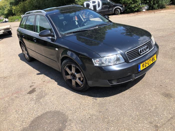 Audi A4 Avant 2.0 20V Sloopvoertuig (2003, Zwart)