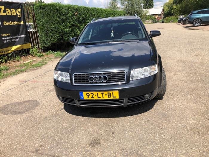 Audi A4 Avant 2.0 20V Sloopvoertuig (2003, Zwart)