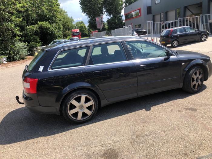 Audi A4 Avant 2.0 20V Sloopvoertuig (2003, Zwart)