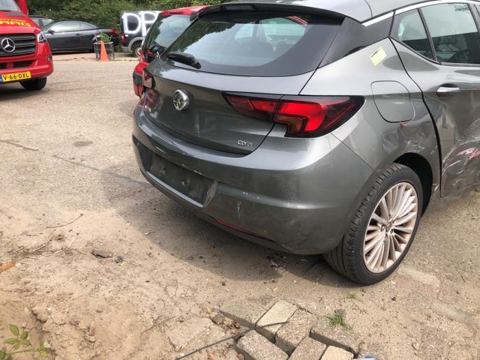 Opel Astra K 1.6 CDTI 110 16V Sloopvoertuig (2018, Donker, Grijs)
