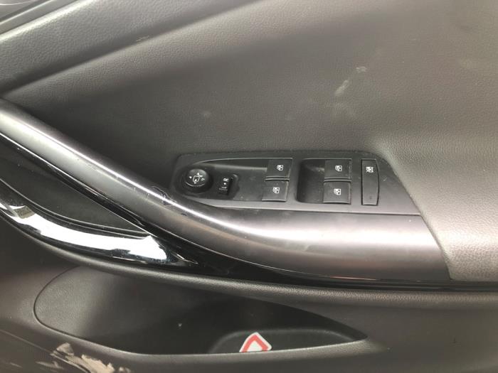 Opel Astra K 1.6 CDTI 110 16V Sloopvoertuig (2018, Donker, Grijs)