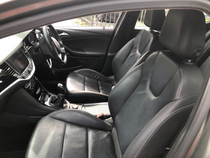 Opel Astra K 1.6 CDTI 110 16V Sloopvoertuig (2018, Donker, Grijs)