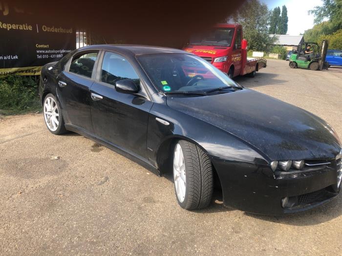 Alfa Romeo 159 1.9 JTS 16V Sloopvoertuig (2006, Zwart)