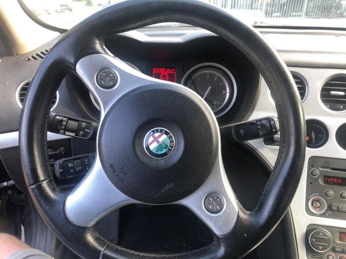 Alfa Romeo 159 1.9 JTS 16V Sloopvoertuig (2006, Zwart)