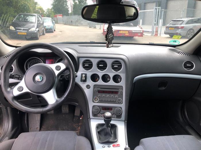 Alfa Romeo 159 1.9 JTS 16V Sloopvoertuig (2006, Zwart)