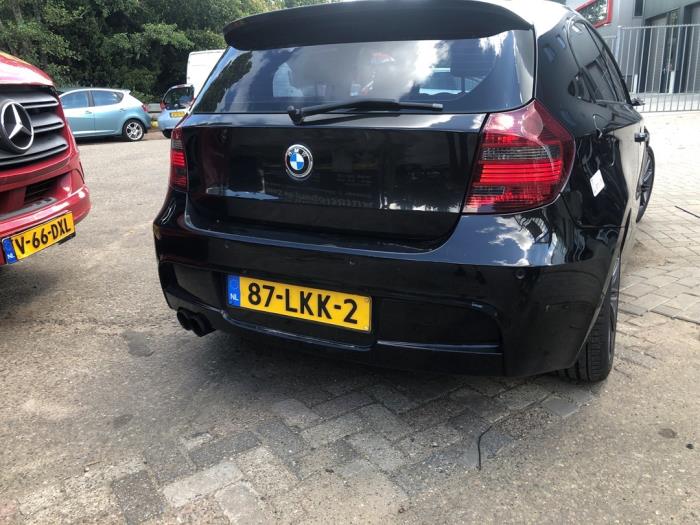 BMW 1 serie 118i 16V Sloopvoertuig (2010, Zwart)