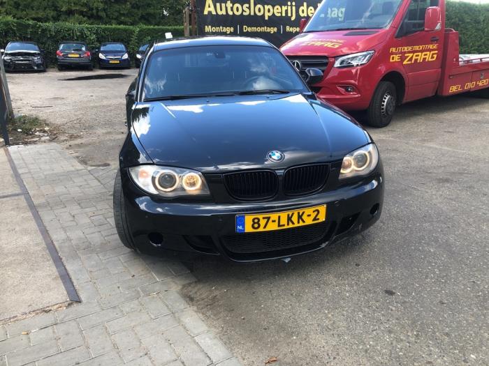 BMW 1 serie 118i 16V Sloopvoertuig (2010, Zwart)