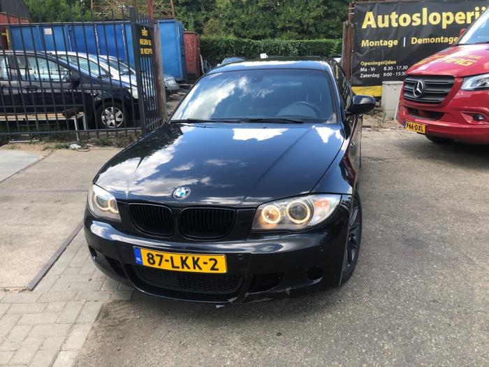 BMW 1 serie 118i 16V Sloopvoertuig (2010, Zwart)