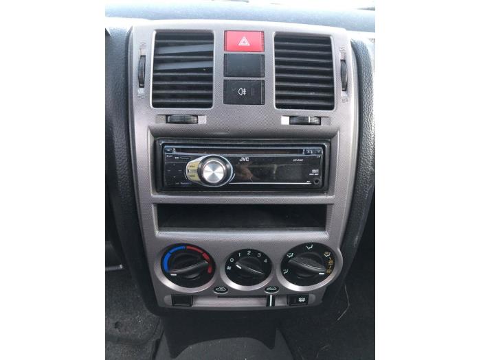 Hyundai Getz 1.1i 12V Sloopvoertuig (2004, Rood)