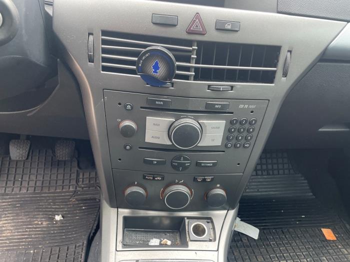 Opel Astra H SW 1.9 CDTi 100 Sloopvoertuig (2006, Blauw)