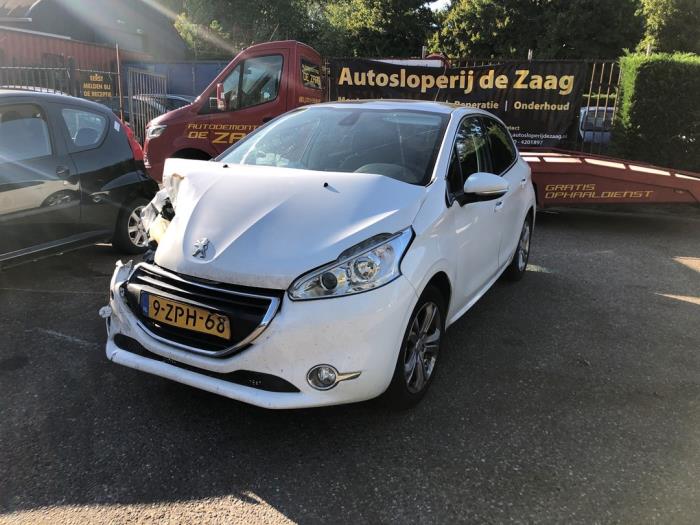 Peugeot 208 I 1.2 Vti 12V PureTech 82 Sloopvoertuig (2015, Wit)