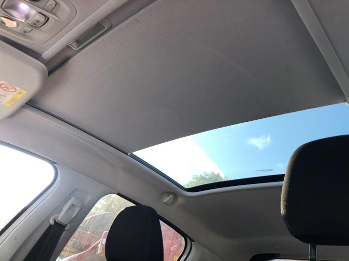 Peugeot 208 I 1.2 Vti 12V PureTech 82 Sloopvoertuig (2015, Wit)