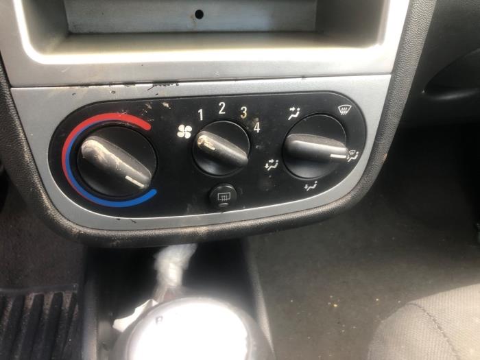 Opel Corsa C 1.2 16V Sloopvoertuig (2003, Zwart)