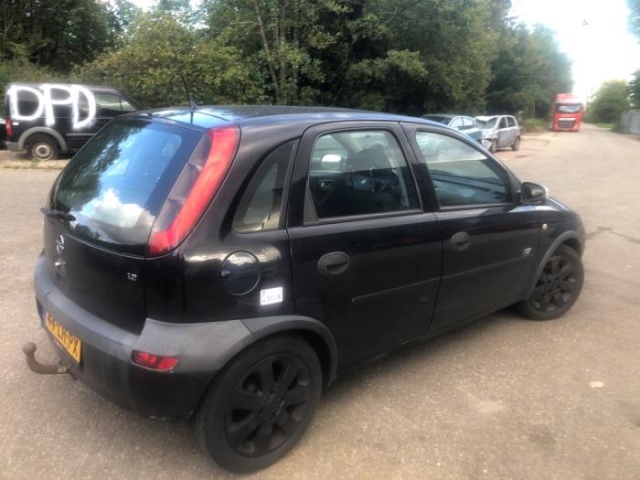 Opel Corsa C 1.2 16V Sloopvoertuig (2003, Zwart)