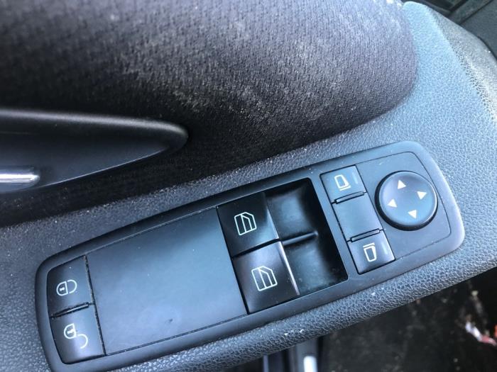 Mercedes A 1.7 A-170 5-Drs. Sloopvoertuig (2005, Zwart)