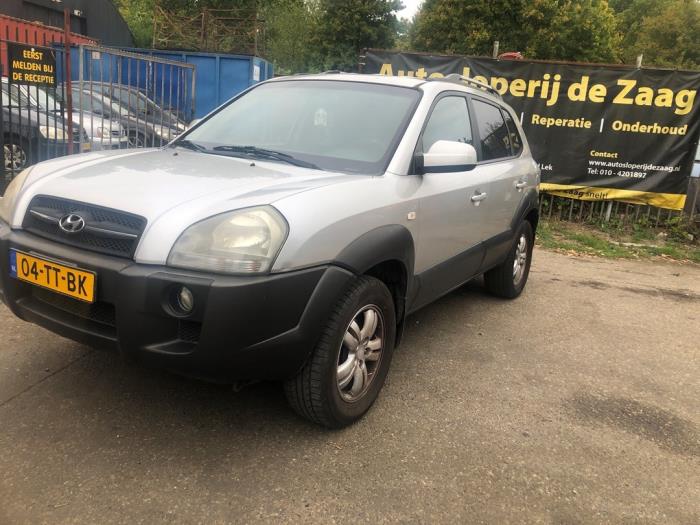 Hyundai Tucson 2.0 16V CVVT 4x2 Sloopvoertuig (2007, Grijs)